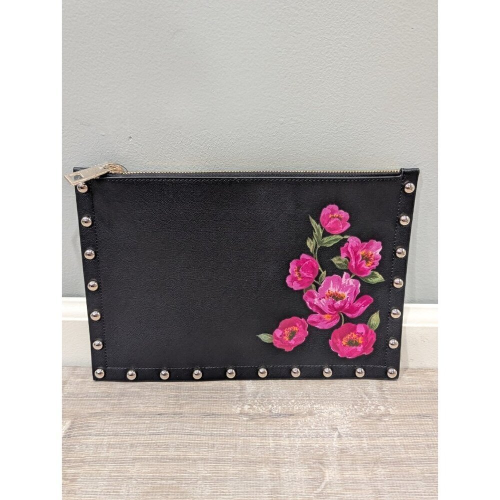 NEW White House Black Market Clutch Purse Handbag Black w Floral pattern Top Zip